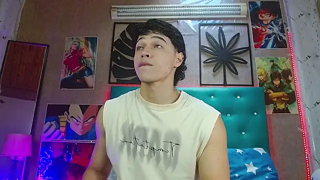 Snapshot of LiamAndrewzz chatting on 11-26-25, 05:14 LiamAndrewzz online show from 11-26-25, 05:14