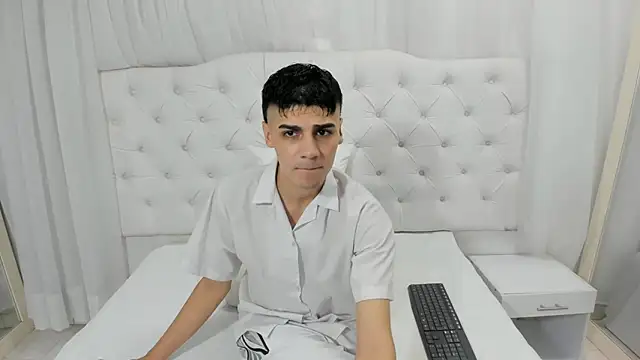 frank jhonsson online show from 11-28-25, 04:53