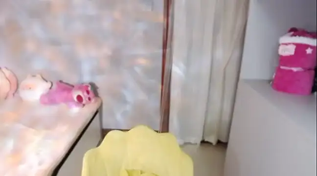 Snapshot of A_dabo chatting on 03-06-25, 06:08 A dabo online show from 03-06-25, 06:08