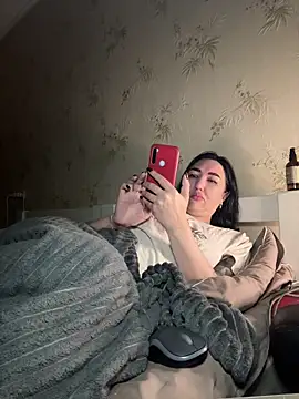 Snapshot of Naughtbaby_2025 chatting on 09-12-25, 02:55 Naughtbaby 2025 online show from 09-12-25, 02:55
