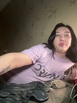 Snapshot of Naughtbaby_2025 chatting on 09-29-25, 02:06 Naughtbaby 2025 online show from 09-29-25, 02:06