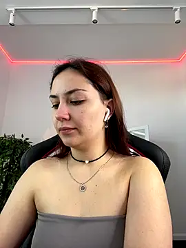 Snapshot of AshleySkott_ chatting on 10-21-25, 08:26 AshleySkott online show from 10-21-25, 08:26