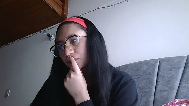 Arielle lov online show from 12-02-25, 07:42