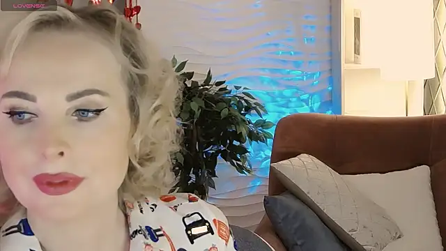 Sandra Kind online show from 02-12-26, 05:35