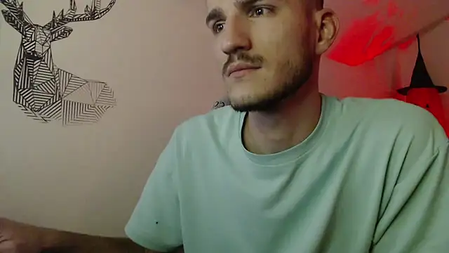 Snapshot of yoyoboy988 chatting on 09-22-25, 07:16 yoyoboy988 online show from 09-22-25, 07:16