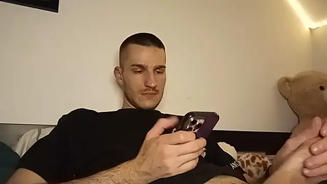 yoyoboy988 online show from 06-18-26, 08:24