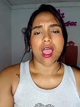 victoria roussee online show from 03-06-26, 07:10