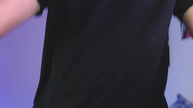 Snapshot of jack_walker190 chatting on 10-19-25, 04:35 jack walker190 online show from 10-19-25, 04:35