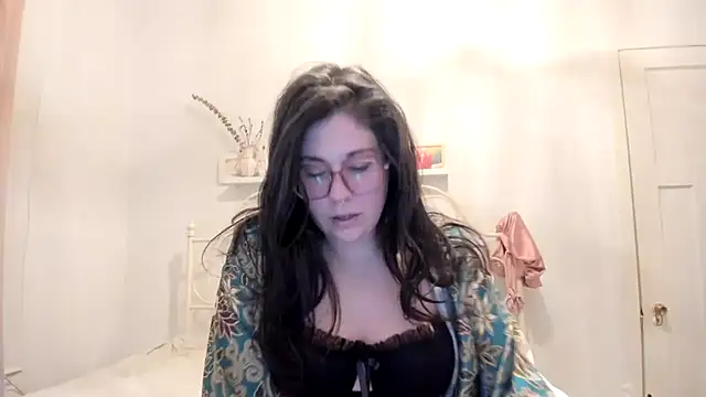 Snapshot of Rosiee69_ chatting on 02-22-25, 10:20 Rosiee69  online show from 02-22-25, 10:20