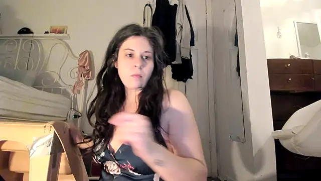 Snapshot of Rosiee69_ chatting on 02-24-25, 12:37 Rosiee69  online show from 02-24-25, 12:37