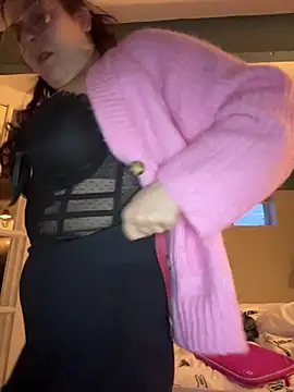 Snapshot of Rosiee69_ chatting on 03-03-25, 11:22 Rosiee69  online show from 03-03-25, 11:22