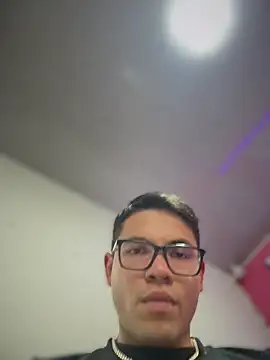 Emily-teen online show from 01-16-26, 07:29