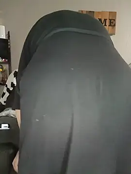 Snapshot of HTXBELLE chatting on 10-29-25, 02:14 HTXBELLE online show from 10-29-25, 02:14