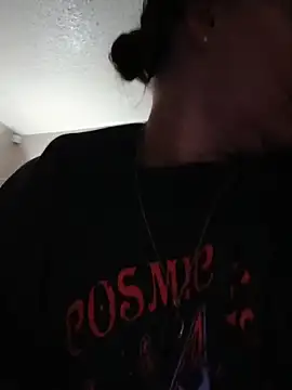 Snapshot of HTXBELLE chatting on 10-30-25, 05:31 HTXBELLE online show from 10-30-25, 05:31