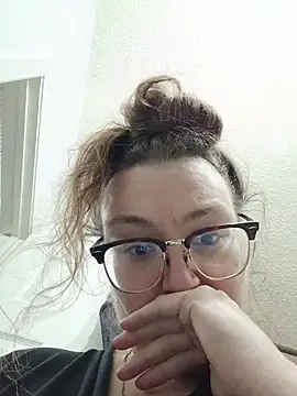 Snapshot of HTXBELLE chatting on 11-04-25, 04:33 HTXBELLE online show from 11-04-25, 04:33