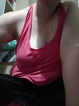 Snapshot of HTXBELLE chatting on 11-06-25, 08:04 HTXBELLE online show from 11-06-25, 08:04