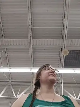 Snapshot of HTXBELLE chatting on 11-22-25, 04:33 HTXBELLE online show from 11-22-25, 04:33