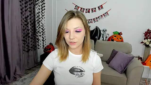 Snapshot of AmandaGracy_1 chatting on 11-05-25, 11:21 AmandaGracy 1 online show from 11-05-25, 11:21