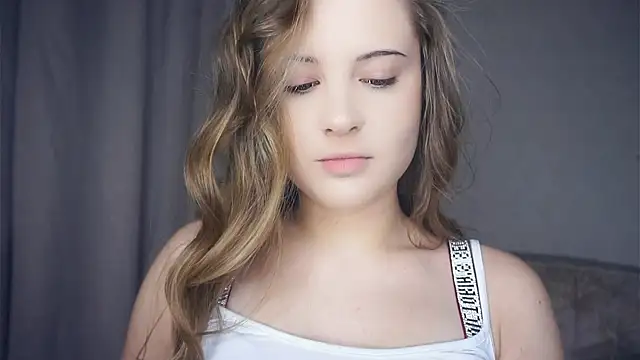 QuennaCoote online show from 01-14-26, 07:03