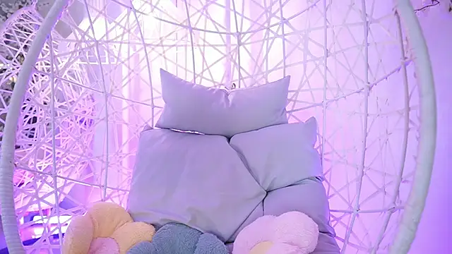 SaharaKramer online show from 02-22-25, 05:57