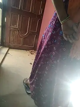 indian couple4 online show from 04-27-26, 02:42