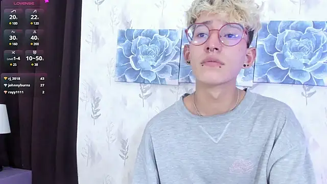 Snapshot of iiangel_ chatting on 02-26-25, 07:31 iiangel  online show from 02-26-25, 07:31