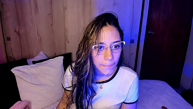 TANIA 06 online show from 04-25-26, 01:14