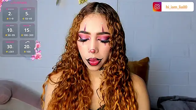 Snapshot of LiaHansson chatting on 10-31-25, 05:03 LiaHansson online show from 10-31-25, 05:03