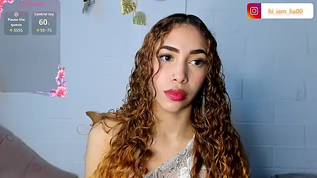 Snapshot of LiaHansson chatting on 11-24-25, 06:18 LiaHansson online show from 11-24-25, 06:18