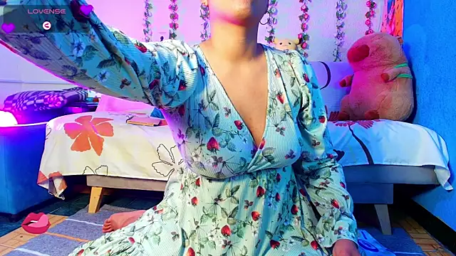 Vicky Miller 05 online show from 04-14-26, 07:31