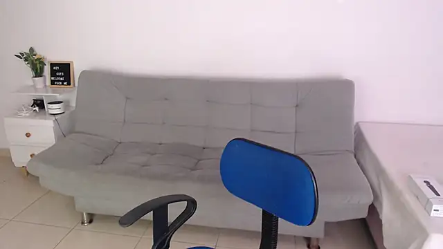 Snapshot of emily-777 chatting on 12-02-25, 07:42 emily-777 online show from 12-02-25, 07:42