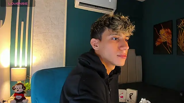 Allex Cano online show from 03-10-25, 03:45