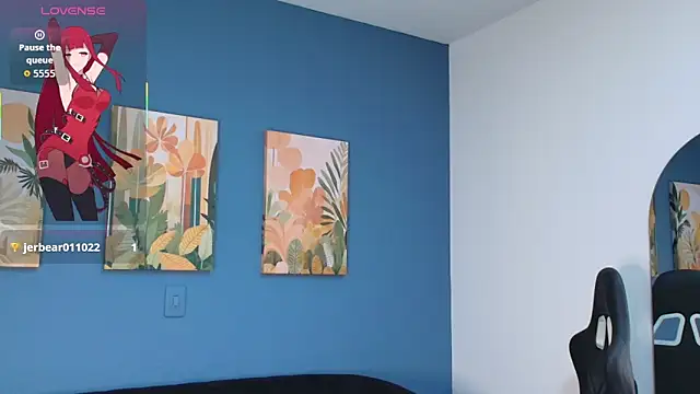 Zamira Taylor online show from 10-30-25, 03:41