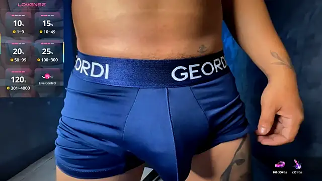 Snapshot of jeffvalemtino chatting on 10-22-25, 11:48 jeffvalemtino online show from 10-22-25, 11:48