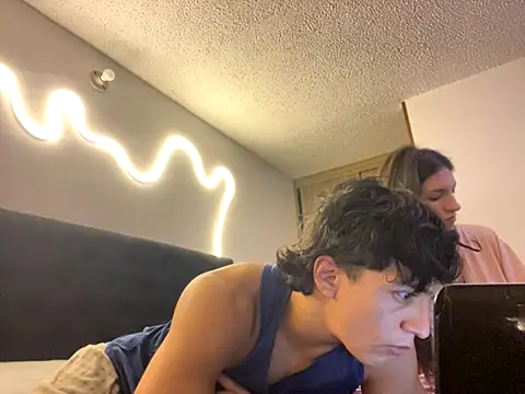 DesireLuxe online show from 10-10-25, 06:23