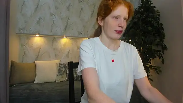 Snapshot of Sandra_Wi1son chatting on 11-18-25, 01:33 Sandra Wi1son online show from 11-18-25, 01:33