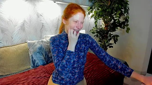 Sandra Wi1son online show from 02-17-26, 01:35