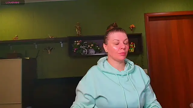 VeronikawGold online show from 04-09-26, 06:46