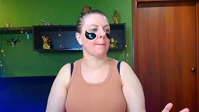 Snapshot of VeronikawGold chatting on 05-02-26, 08:14 VeronikawGold online show from 05-02-26, 08:14