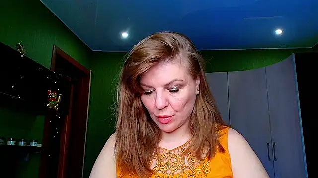 Snapshot of VeronikawGold chatting on 05-09-26, 10:37 VeronikawGold online show from 05-09-26, 10:37