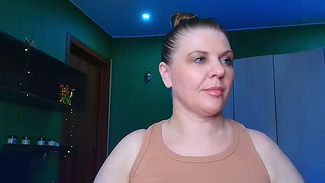 Snapshot of VeronikawGold chatting on 05-23-26, 02:54 VeronikawGold online show from 05-23-26, 02:54