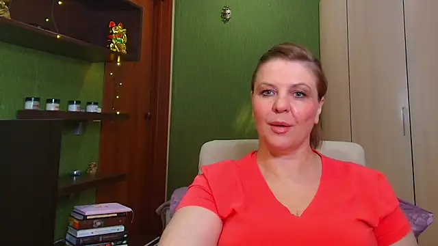 Snapshot of VeronikawGold chatting on 05-26-26, 09:33 VeronikawGold online show from 05-26-26, 09:33