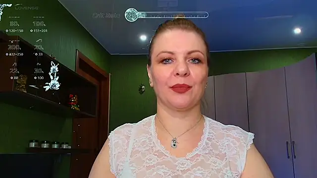 Snapshot of VeronikawGold chatting on 05-30-26, 01:03 VeronikawGold online show from 05-30-26, 01:03