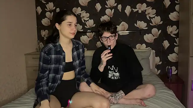 baby lesi online show from 04-09-26, 06:57