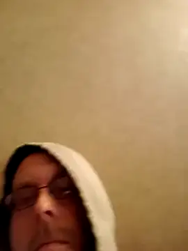 Snapshot of taterae chatting on 11-03-25, 02:51 taterae online show from 11-03-25, 02:51