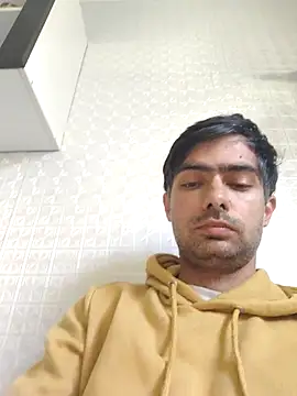 andreiiiii2025 online show from 05-12-26, 05:48