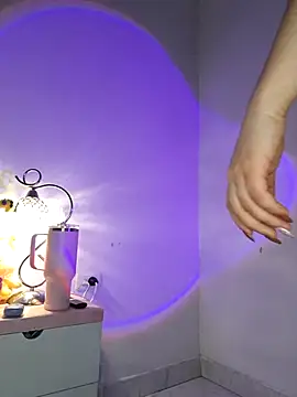 ammy e online show from 10-10-25, 12:20