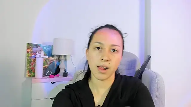 ammy e online show from 04-20-26, 04:10