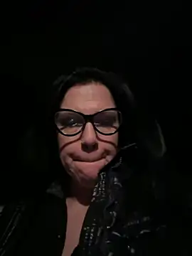 Snapshot of LadydeSade chatting on 11-25-25, 12:10 LadydeSade online show from 11-25-25, 12:10