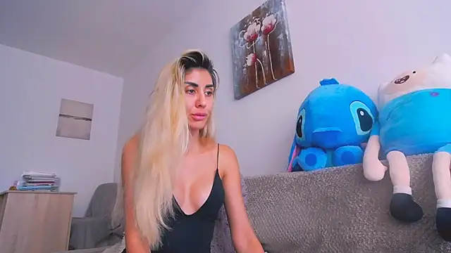 Snapshot of SweetJessy26 chatting on 09-11-25, 10:37 SweetJessy26 online show from 09-11-25, 10:37